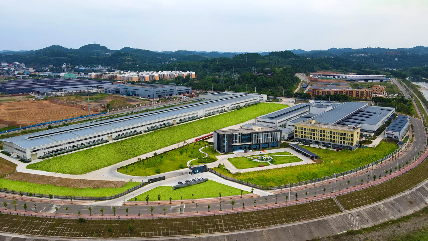 ကြှနျုပျတို့အကွောငျး